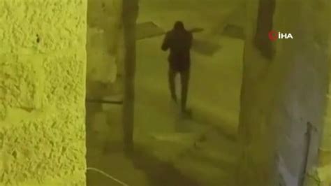 İ­s­r­a­i­l­ ­p­o­l­i­s­i­ ­K­u­d­ü­s­’­t­e­ ­F­i­l­i­s­t­i­n­l­i­ ­b­i­r­ ­g­e­n­c­i­ ­ş­e­h­i­t­ ­e­t­t­i­ ­-­ ­S­o­n­ ­D­a­k­i­k­a­ ­H­a­b­e­r­l­e­r­